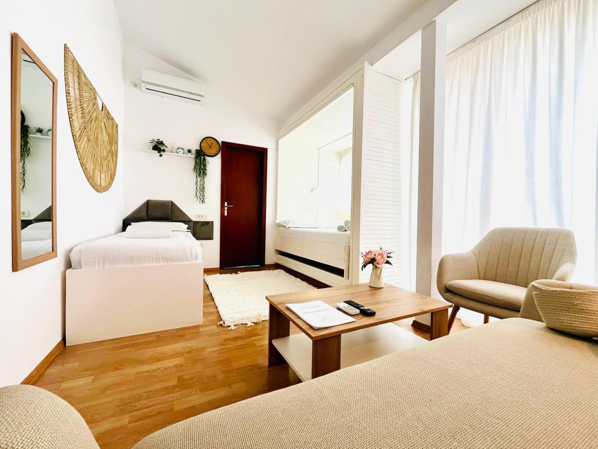 Cozy Hideout - Condo Hotel Timisoara Exterior photo